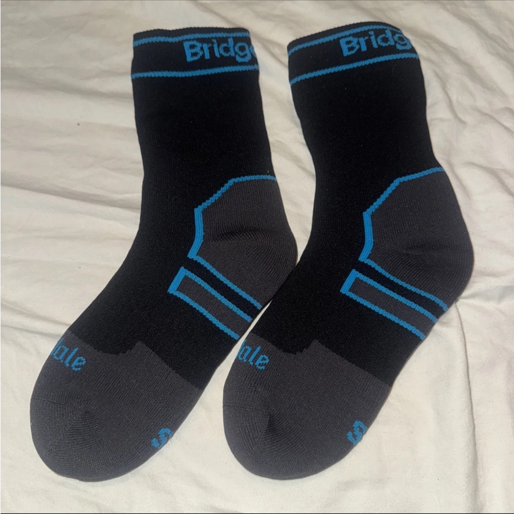 Bridgedale Waterproof Sock Size Small 75$ Retail Hiking New